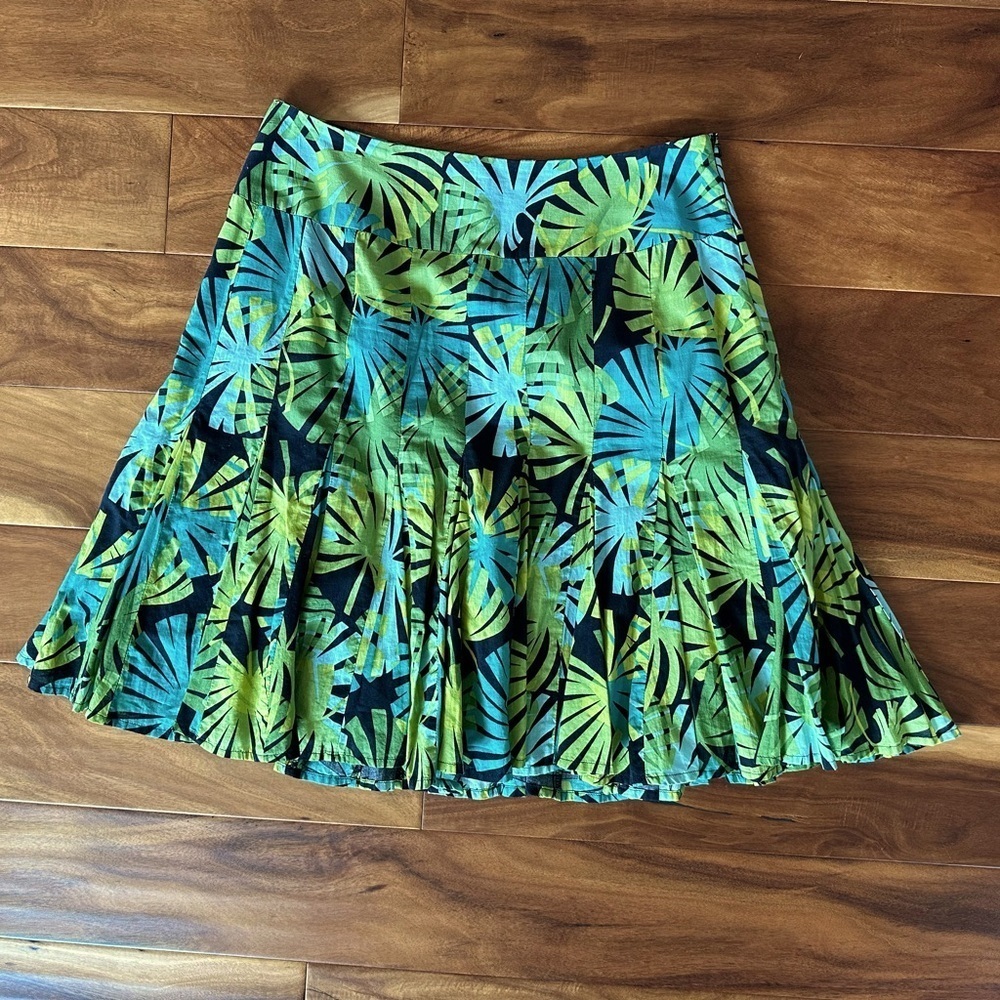 Apt 9 Tropical Leaf Print Pleated Flare Skirt size 8